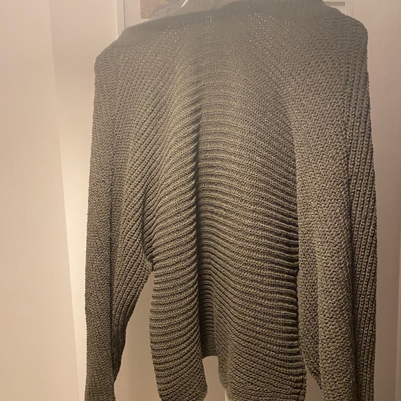 American Eagle Knit Top - Picture 2 of 3